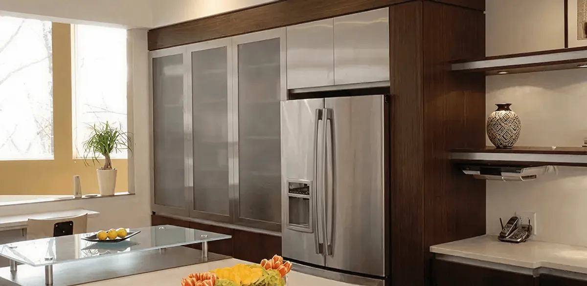 Cabinet door replacement and modern kitchen cabinet upgrade in Toledo, OH